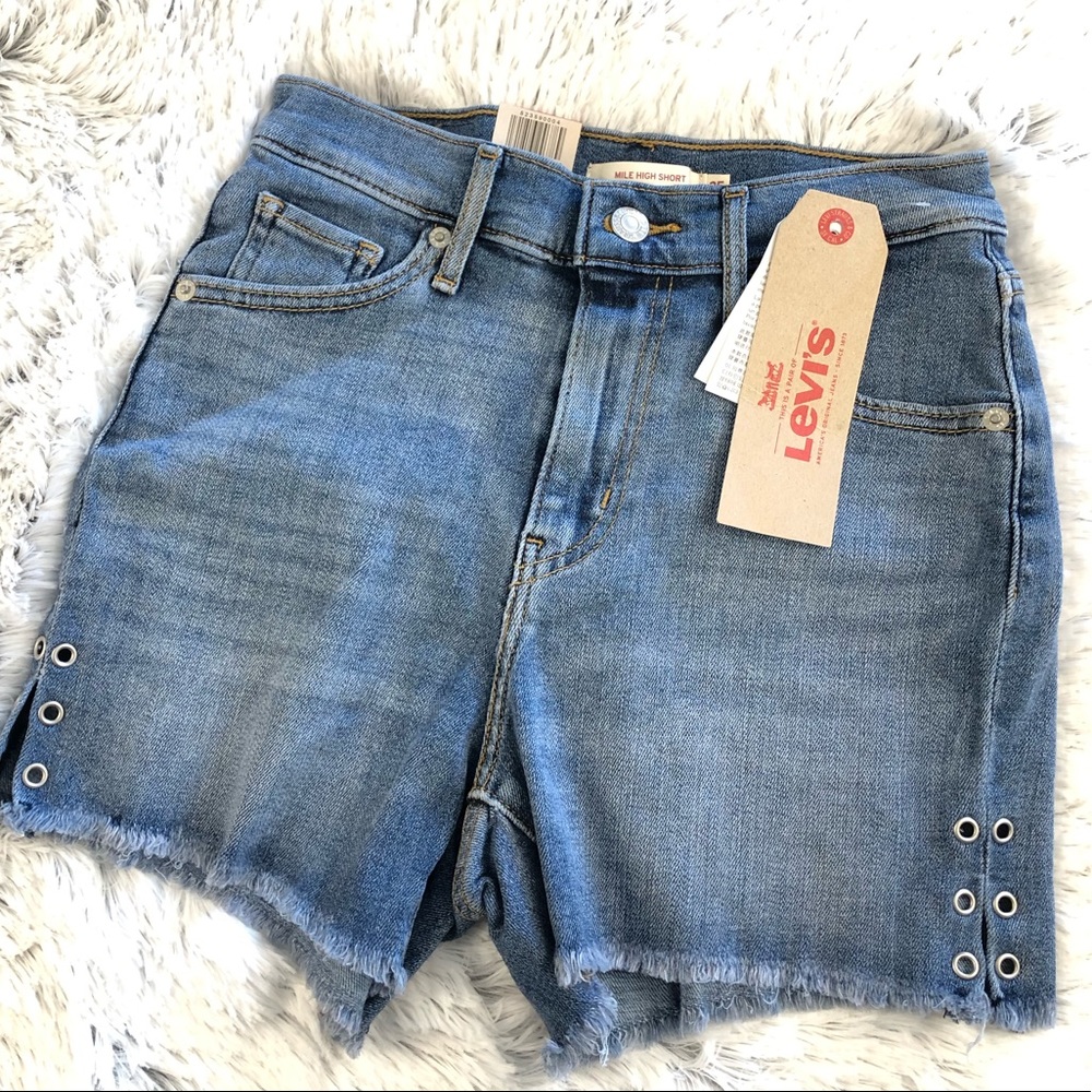 Levi’s mile high short